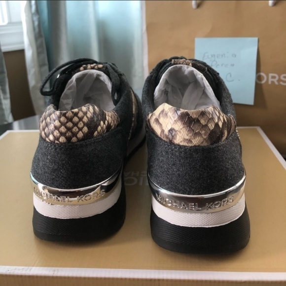 Michael kors Flannel / Embossed-Leather Sn… - Picture 2 of 4